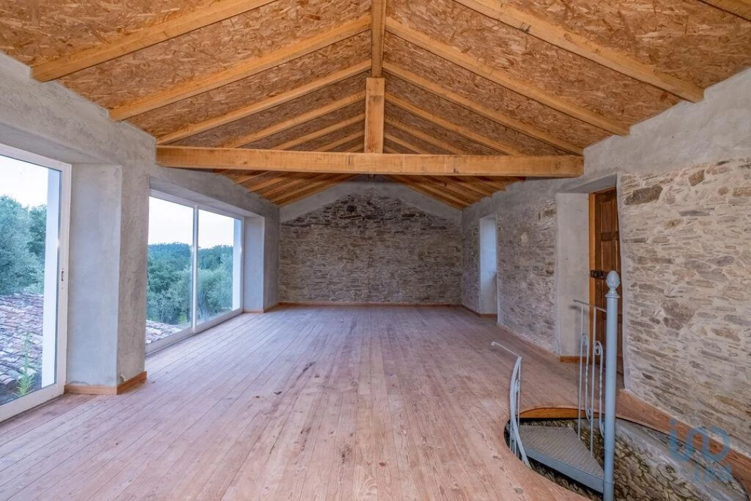 Moradia T2 para Venda em São João Baptista e Santa Maria dos Olivais Foto 4