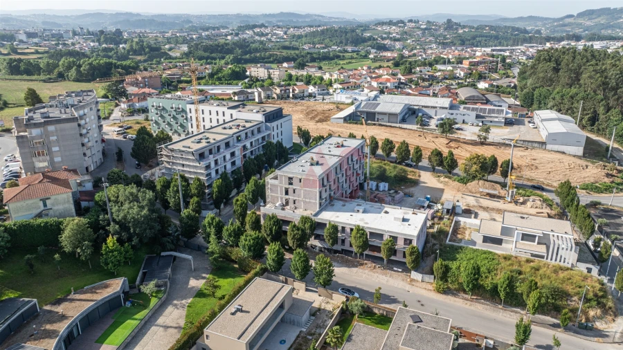 Apartamento T3 para Venda em Pombeiro de Ribavizela Foto 24