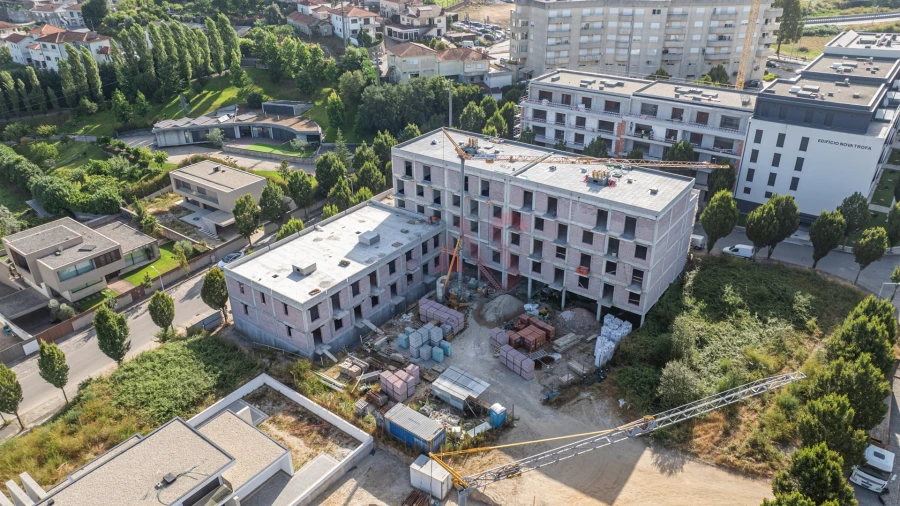 Apartamento T3 para Venda em Pombeiro de Ribavizela Foto 16