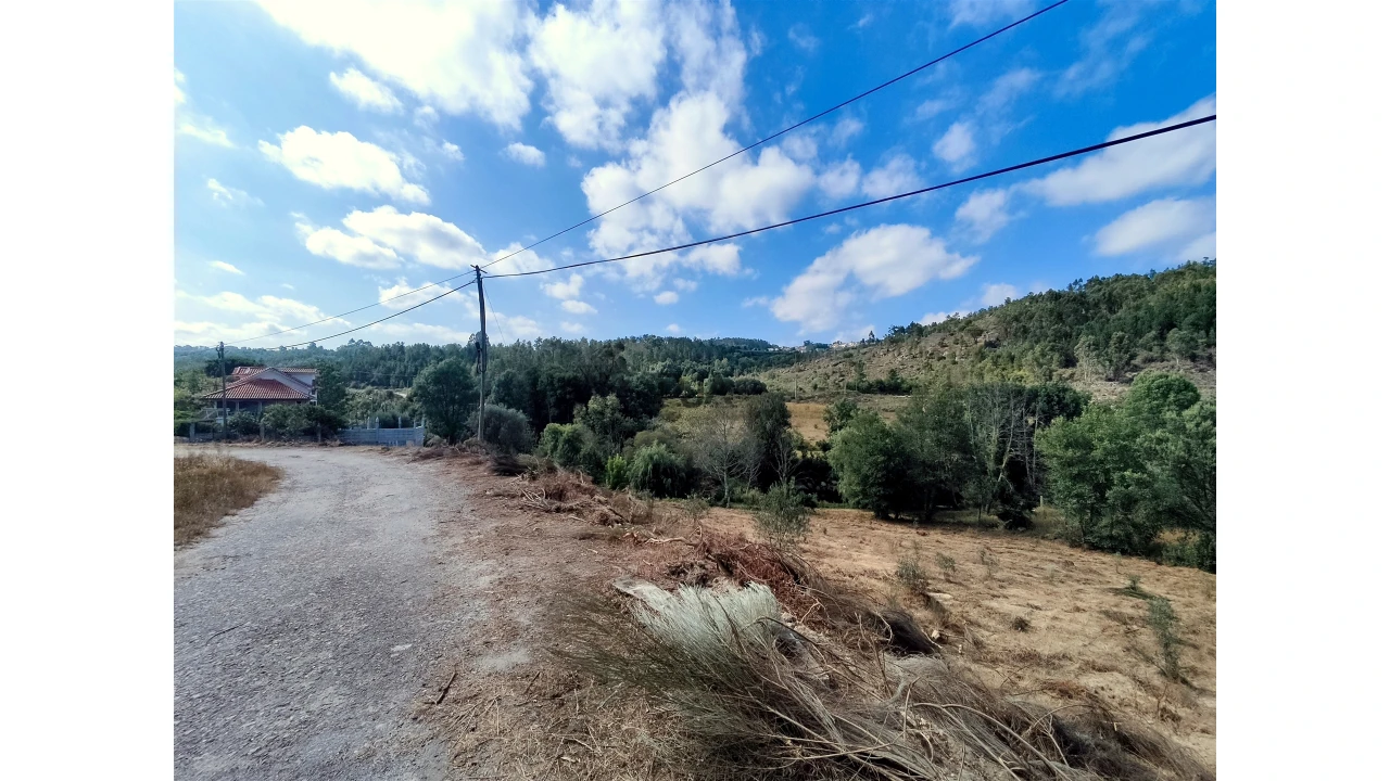 Terreno para Venda em Castelo de Penalva Foto 1