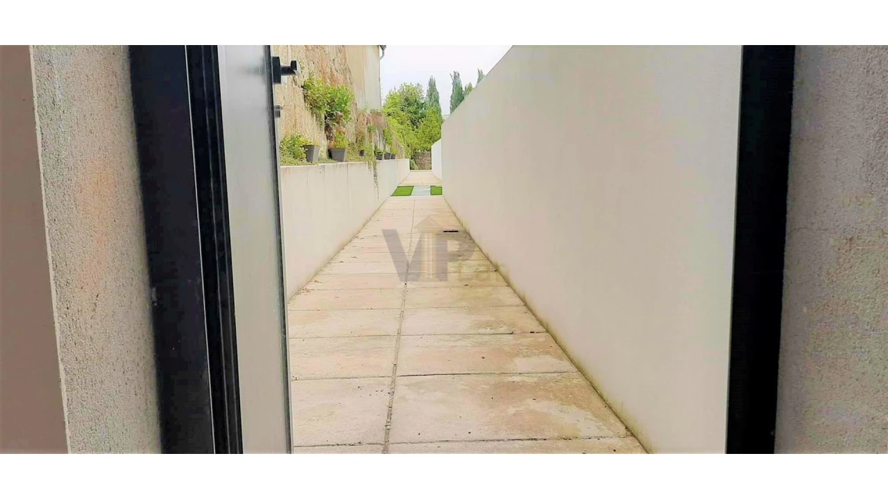 Loja para Venda em Rio Tinto Foto 9