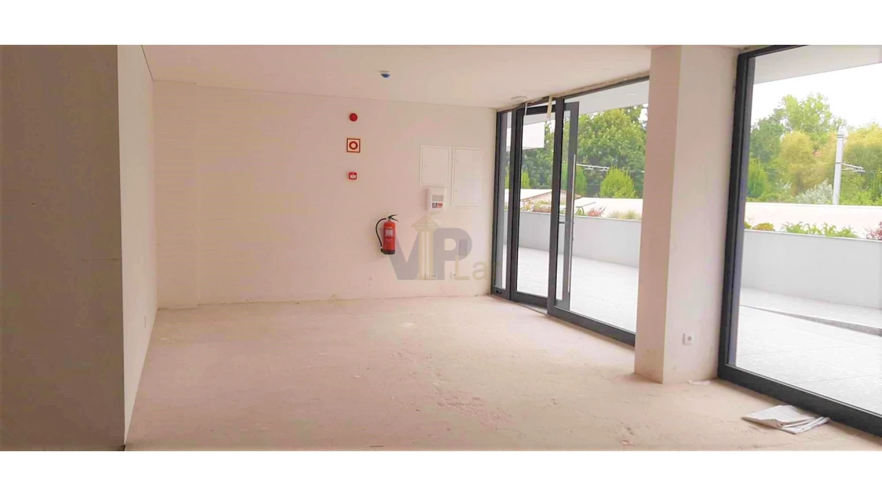 Loja para Venda em Rio Tinto Foto 2