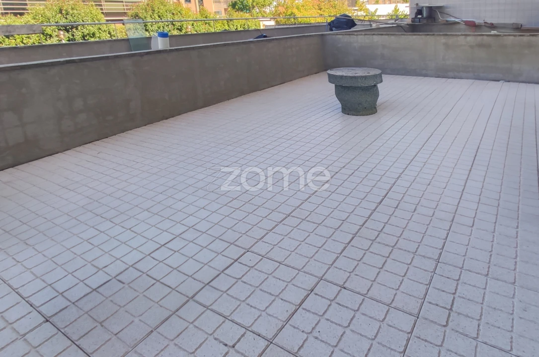 Negócio para Venda em Cidade da Maia Foto 15