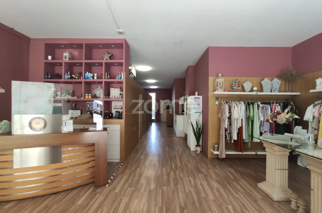 Negócio para Venda em Cidade da Maia Foto 2