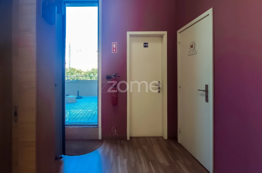 Negócio para Venda em Cidade da Maia Foto 9