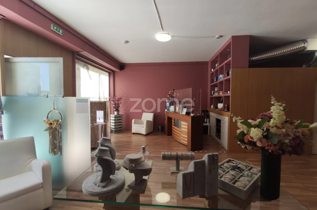 Negócio para Venda em Cidade da Maia Foto 4