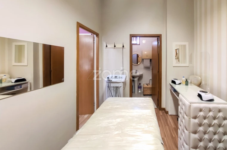 Negócio para Venda em Cidade da Maia Foto 11