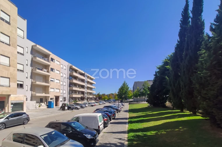 Negócio para Venda em Cidade da Maia Foto 27