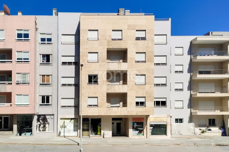 Negócio para Venda em Cidade da Maia Foto 26