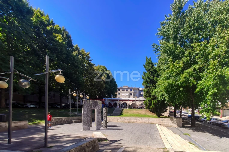 Negócio para Venda em Cidade da Maia Foto 19