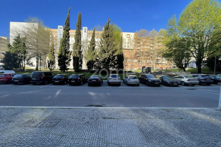 Negócio para Venda em Cidade da Maia Foto 18