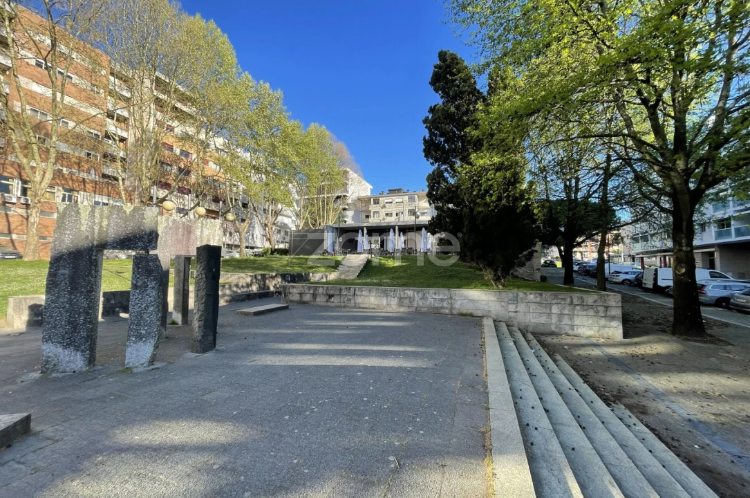 Negócio para Venda em Cidade da Maia Foto 20