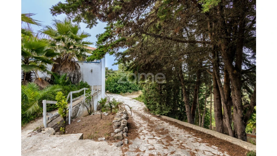 Moradia T5 para Venda em Carvoeira Foto 11