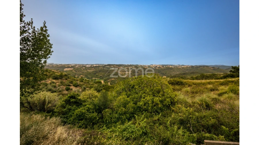 Moradia T5 para Venda em Carvoeira Foto 23