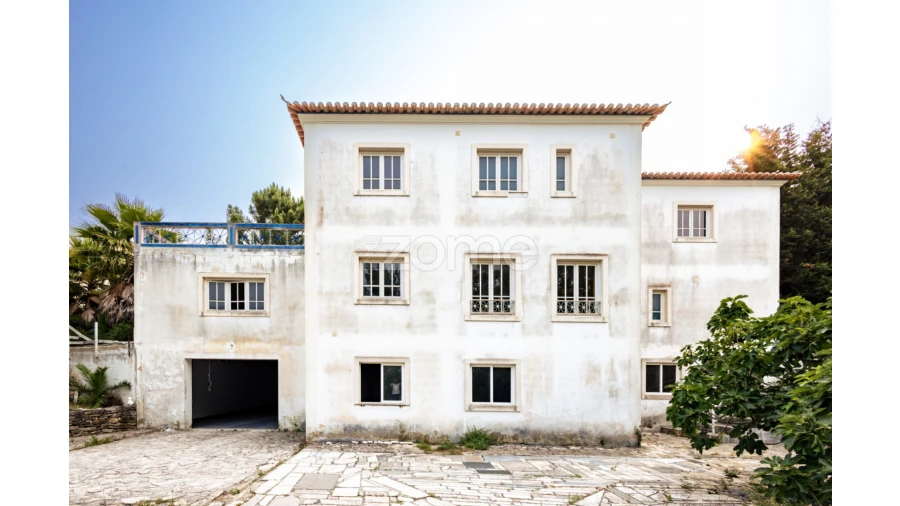 Moradia T5 para Venda em Carvoeira Foto 7