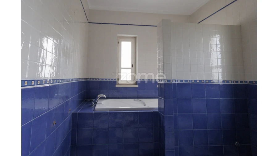 Moradia T5 para Venda em Carvoeira Foto 21