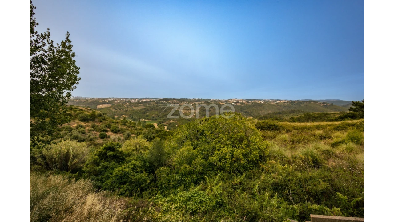 Moradia T5 para Venda em Carvoeira Foto 23