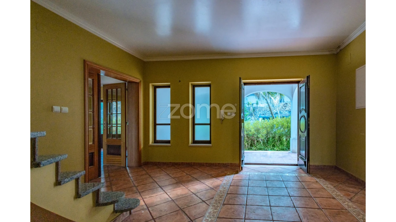 Moradia T5 para Venda em Carvoeira Foto 14