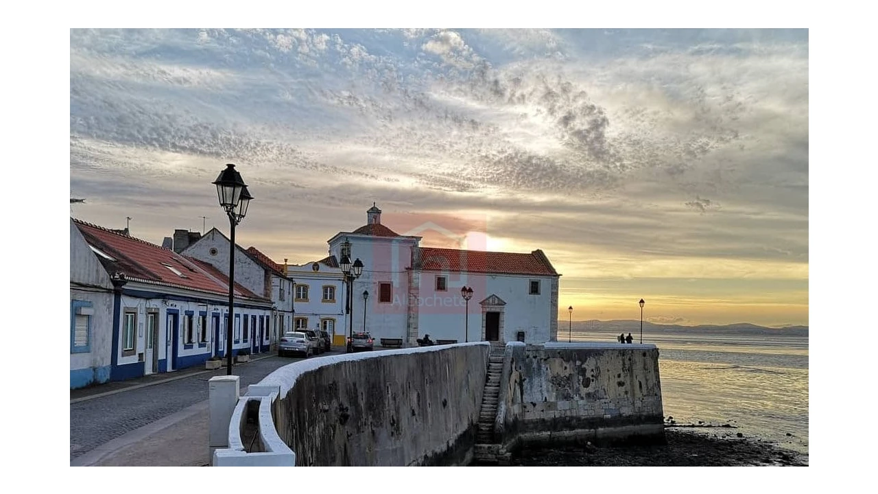 Loja para Arrendamento em Alcochete Foto 10