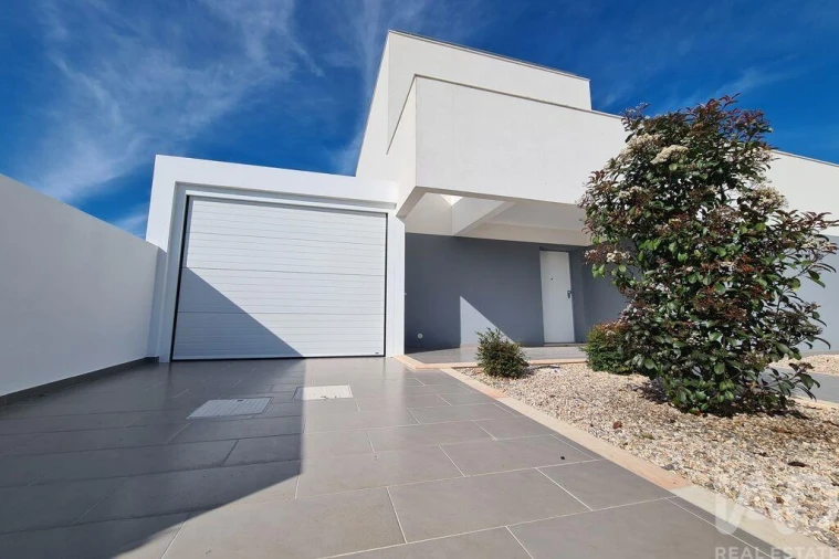 Moradia T3 para Venda em Tornada e Salir do Porto