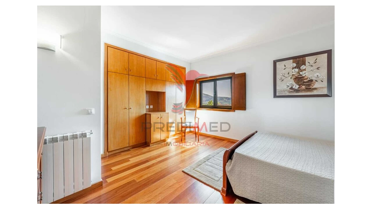 Moradia T3 para Venda em Bouro (Santa Maria) Foto 7