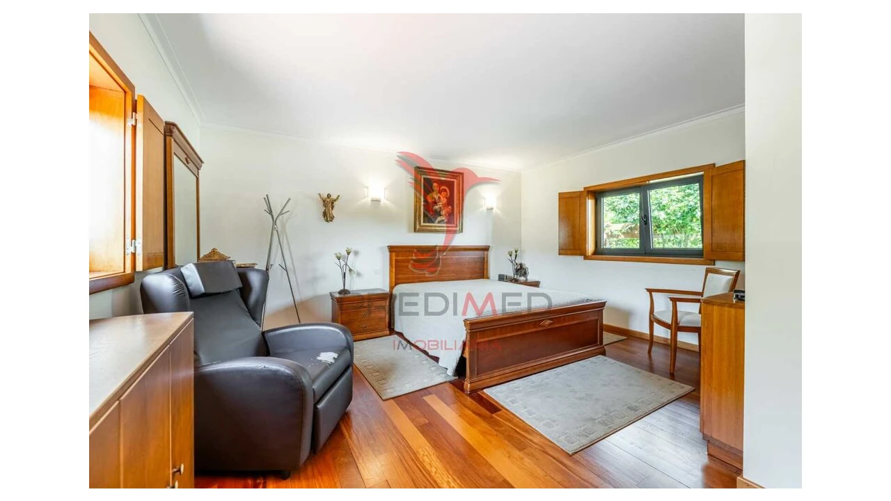 Moradia T3 para Venda em Bouro (Santa Maria) Foto 16