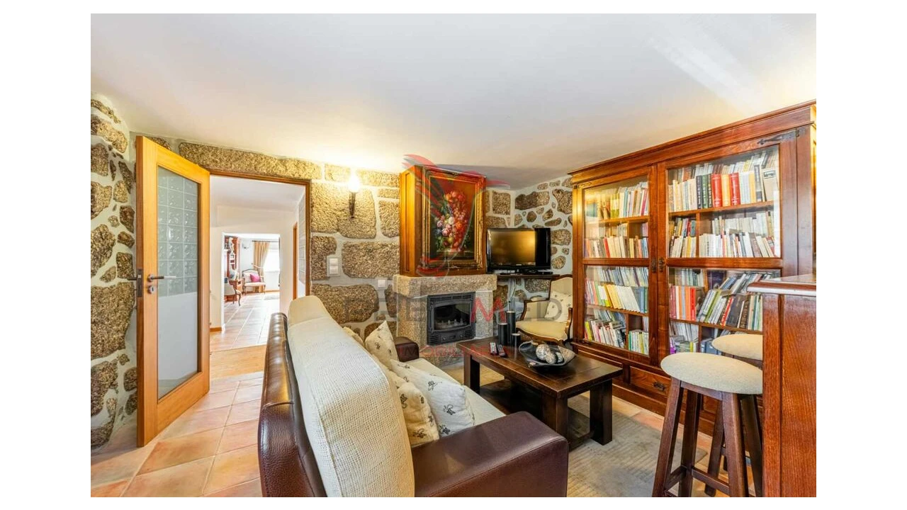 Moradia T3 para Venda em Bouro (Santa Maria) Foto 11