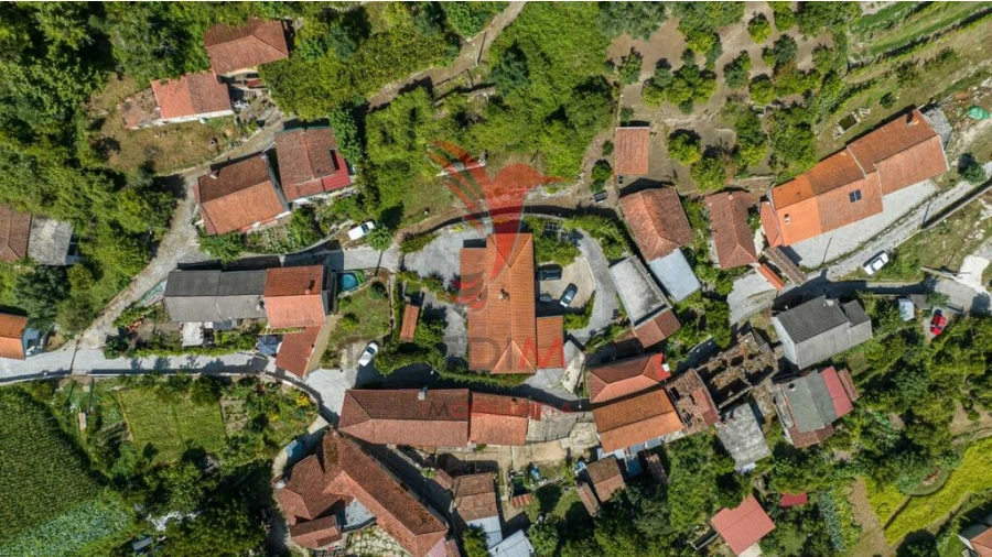 Moradia T3 para Venda em Bouro (Santa Maria)