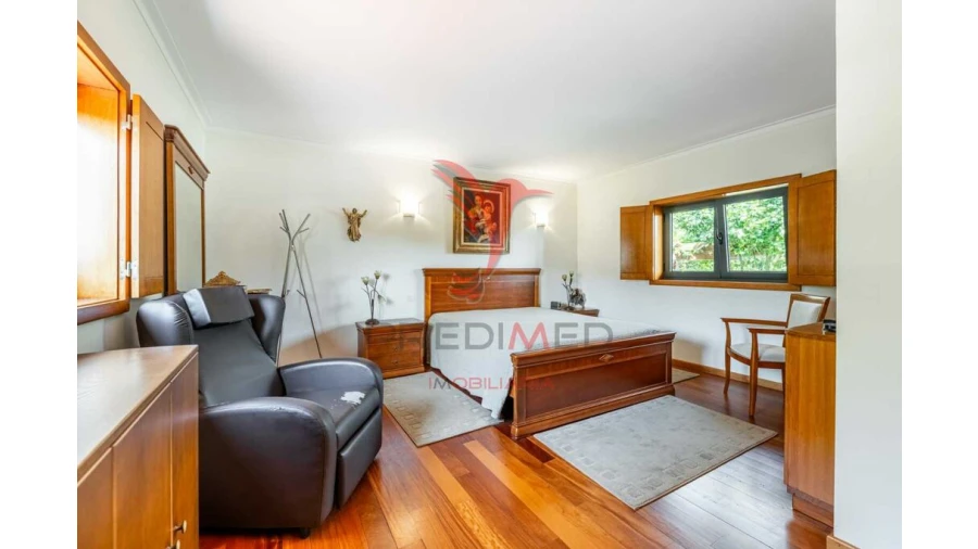 Moradia T3 para Venda em Bouro (Santa Maria) Foto 16