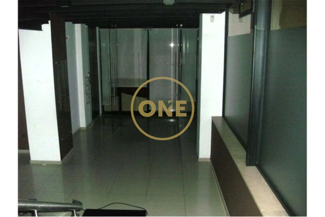 Loja para Venda em Antas e Abade de Vermoim Foto 10