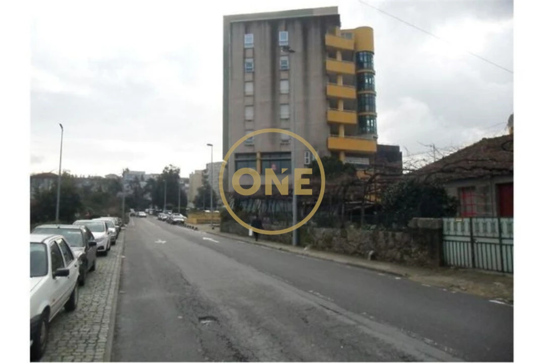 Loja para Venda em Antas e Abade de Vermoim Foto 3