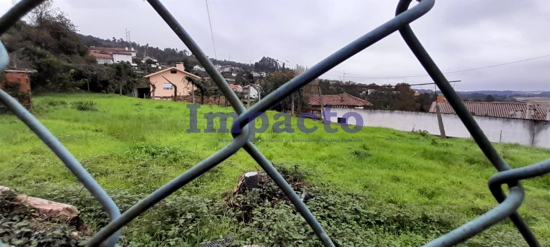 Terreno para Venda em O. Azeméis, Riba-Ul, Ul, Macinhata Seixa, Madail Foto 3