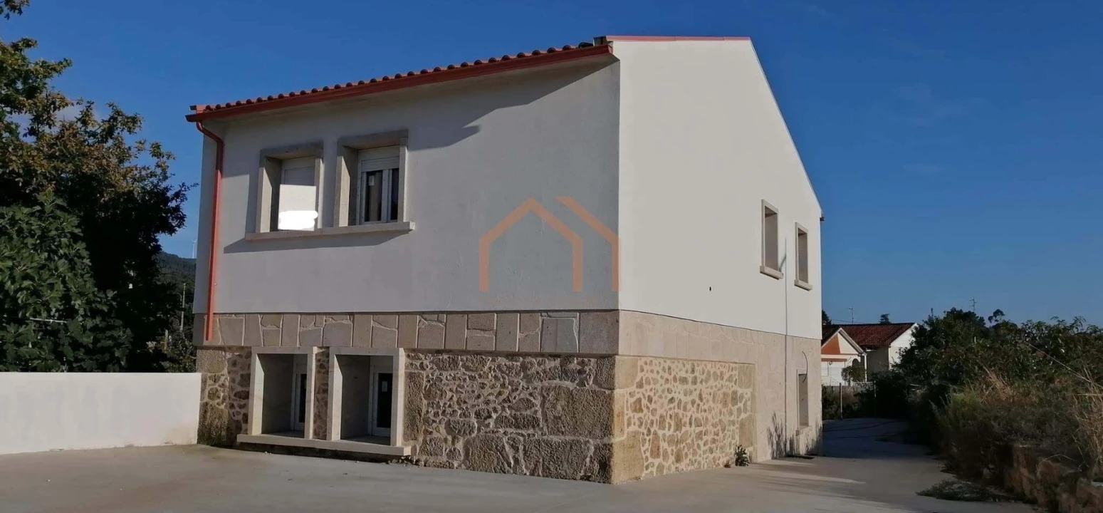 Moradia T6 para Venda em Valença, Cristelo Covo e Arão Foto 1