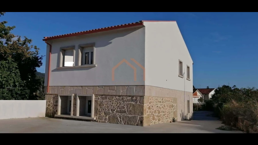 Moradia T6 para Venda em Valença, Cristelo Covo e Arão