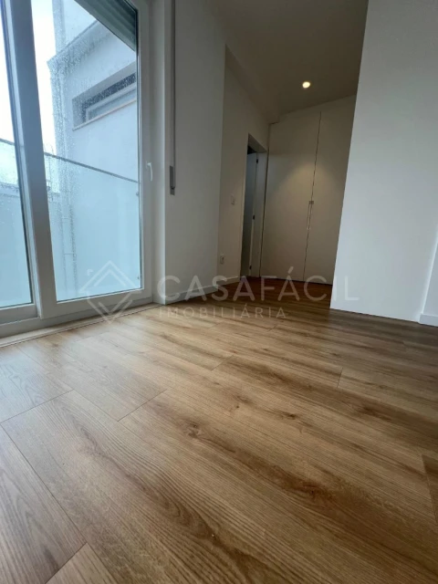 Apartamento T3 para Venda em Alcochete