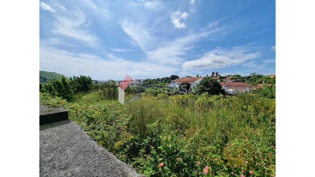 Terreno para Venda em Praia da Vitoria (Santa Cruz) Foto 7