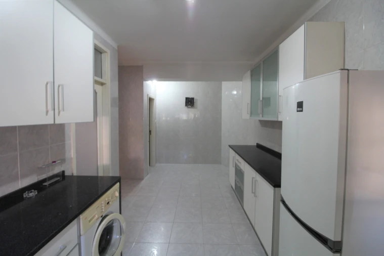 Quarto para Arrendamento em Creixomil Foto 4