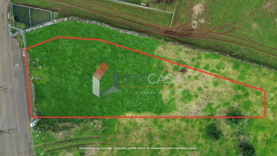 Terreno para Venda em Praia da Vitoria (Santa Cruz) Foto 3