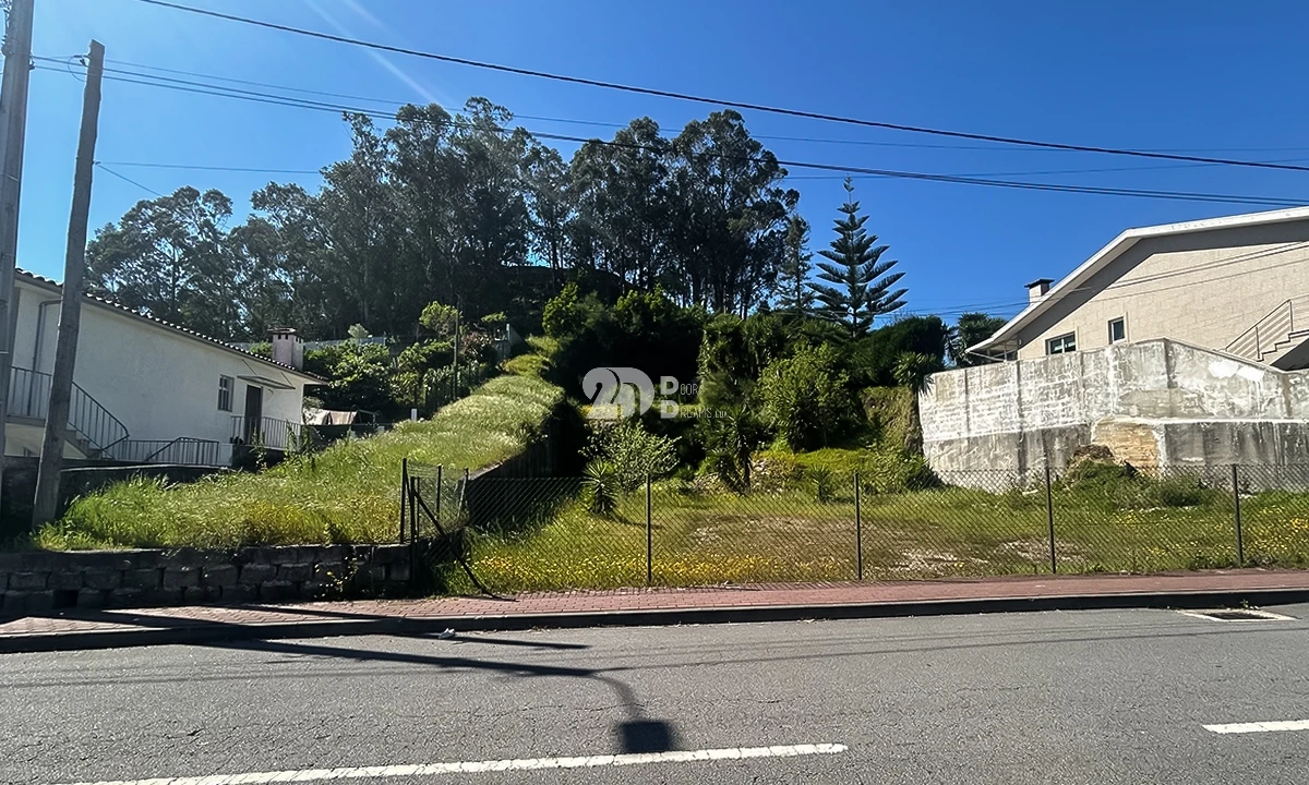 Terreno para Venda em Delães Foto 2
