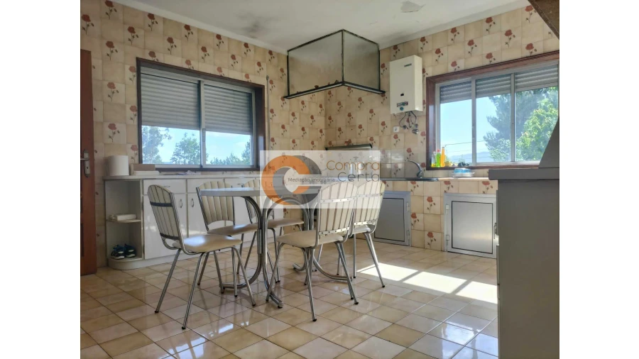 Moradia T3 para Venda em Caldelas Foto 15