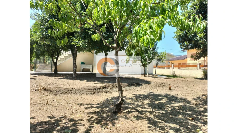 Moradia T3 para Venda em Caldelas Foto 8