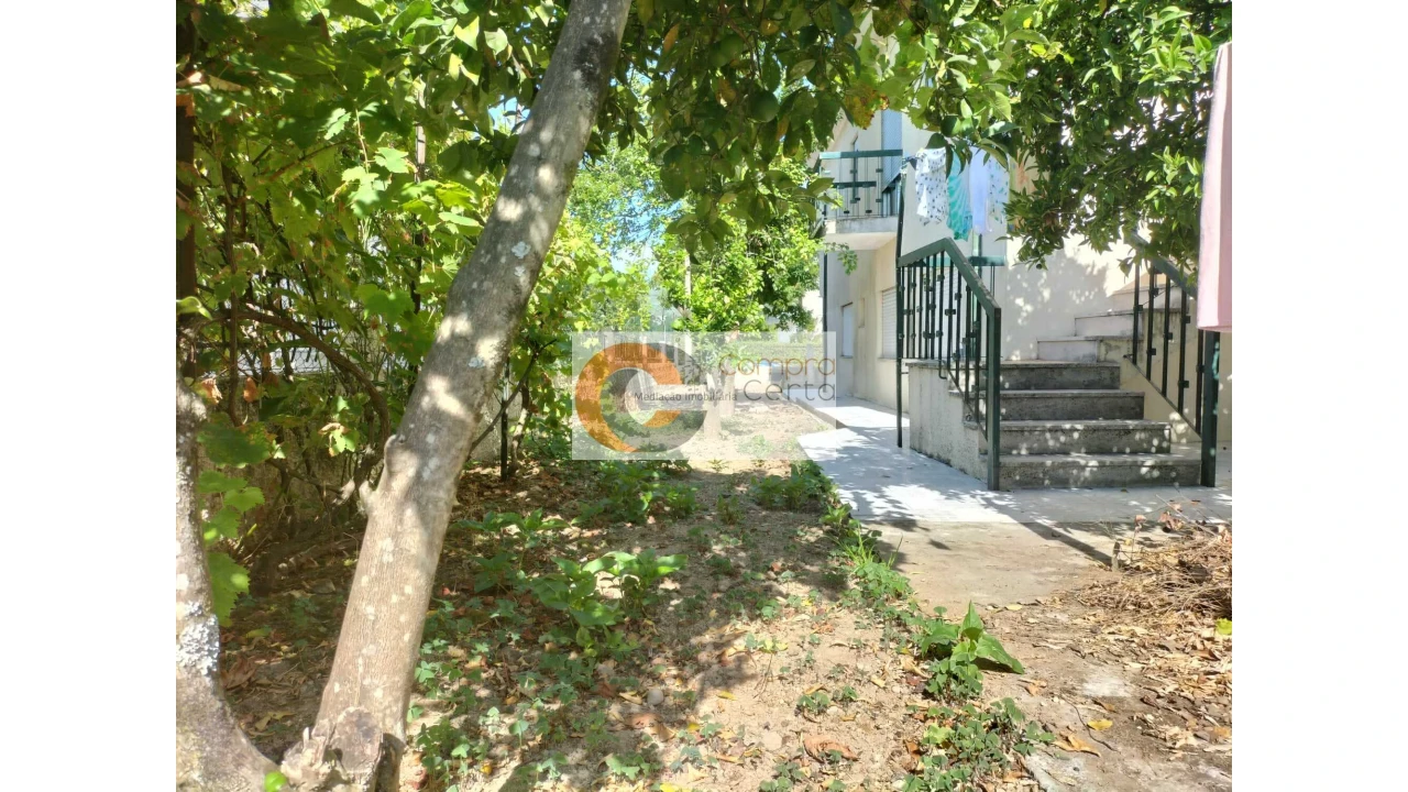 Moradia T3 para Venda em Caldelas Foto 6