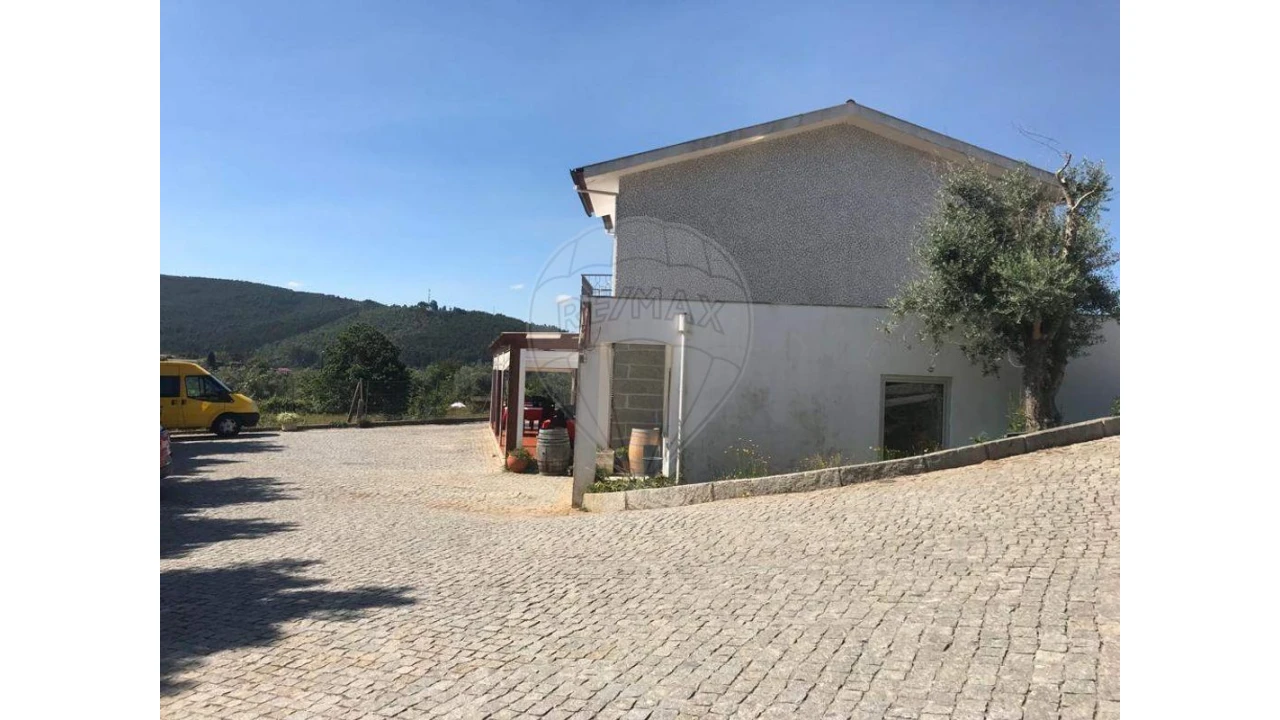 Negócio para Venda em Alvarenga Foto 19