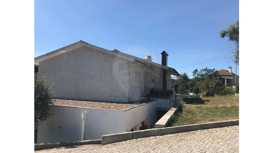 Negócio para Venda em Alvarenga Foto 24