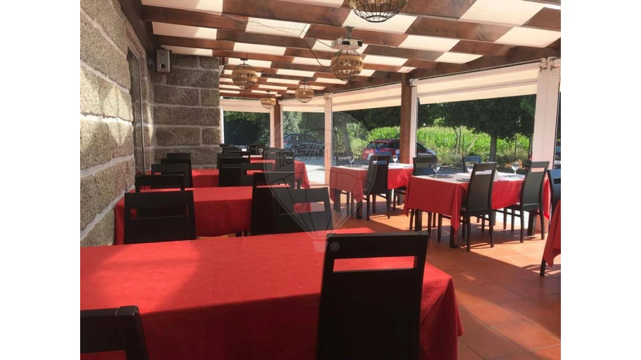 Negócio para Venda em Alvarenga Foto 11