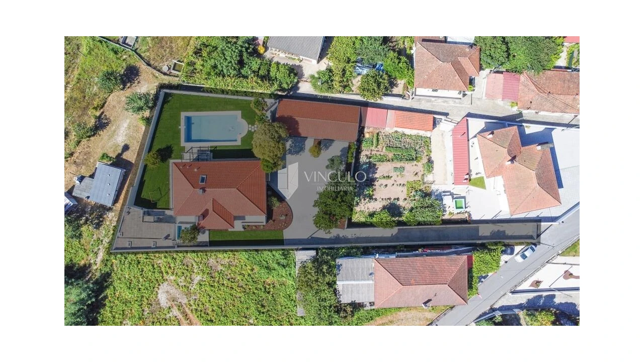 Moradia T5 para Venda em Fafe Foto 18