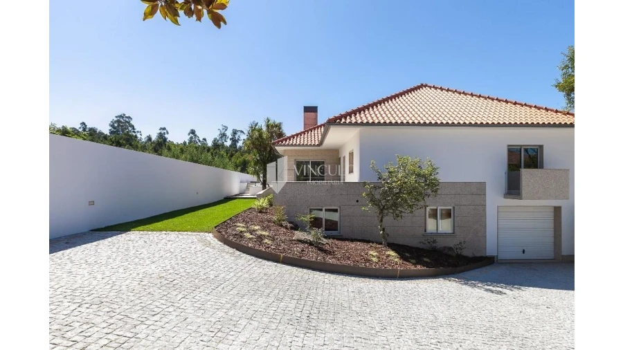 Moradia T5 para Venda em Fafe Foto 5