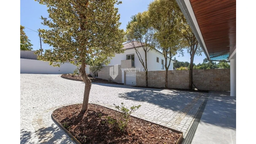 Moradia T5 para Venda em Fafe Foto 14