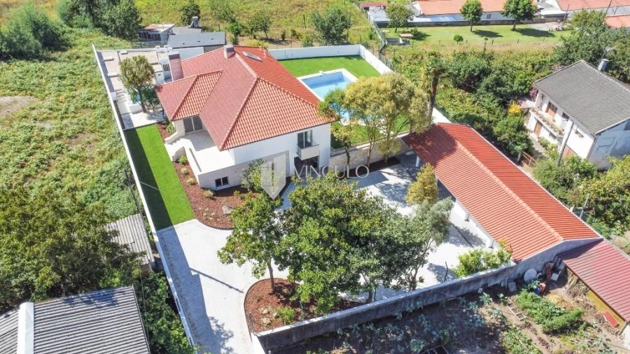 Moradia T5 para Venda em Fafe Foto 17