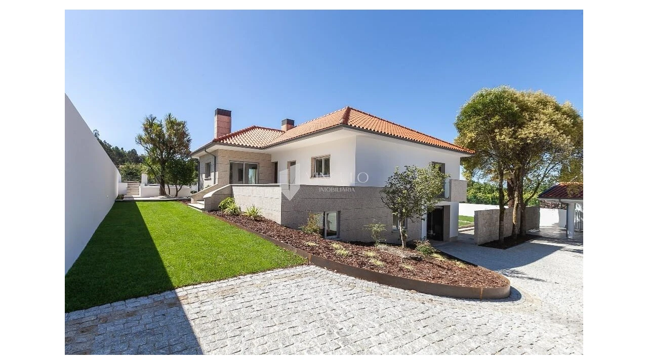 Moradia T5 para Venda em Fafe Foto 7